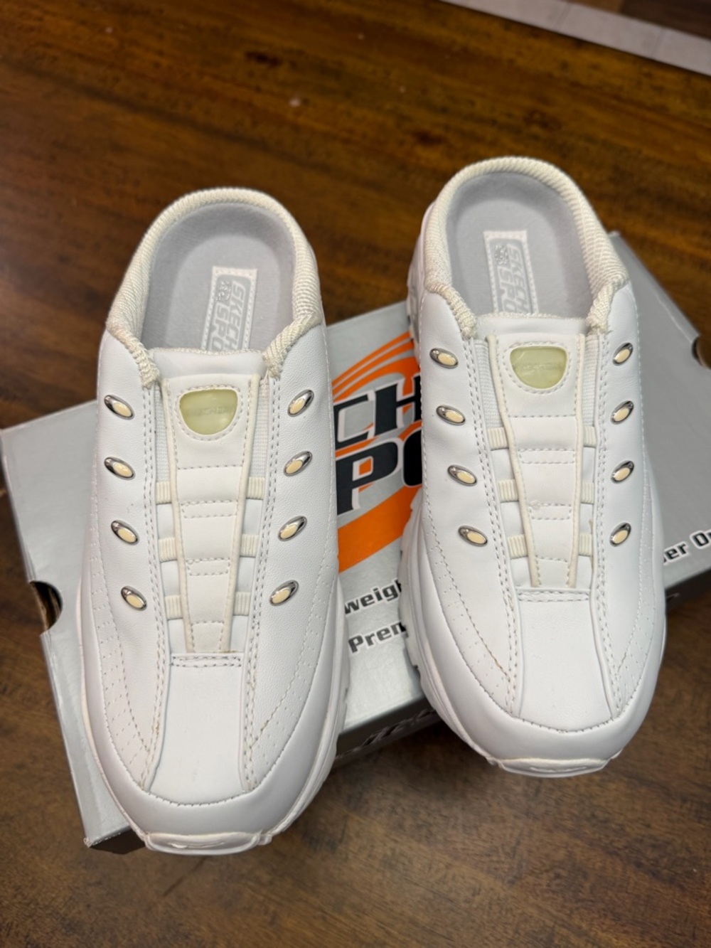 Skechers All-White Slip-On Bright Eyes - Picture 2 of 6